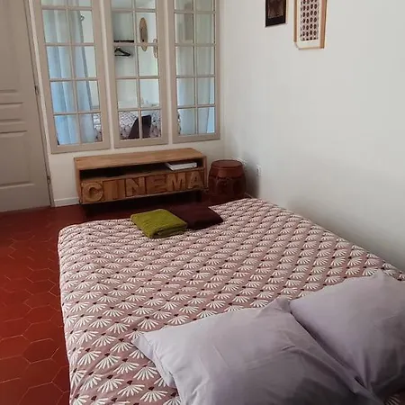 La Douce Cathare قرقشونه