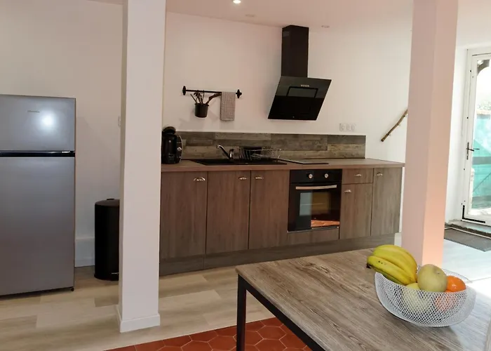 La Douce Cathare * Καρκασόν