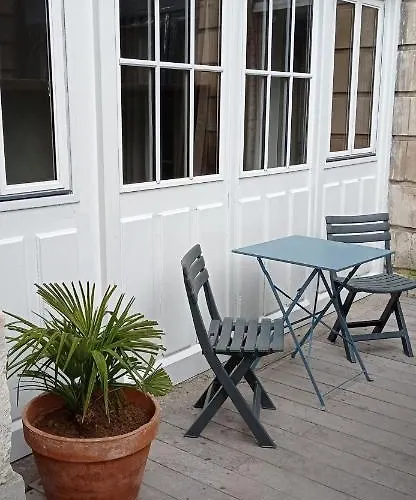 La Douce Cathare Διαμέρισμα *